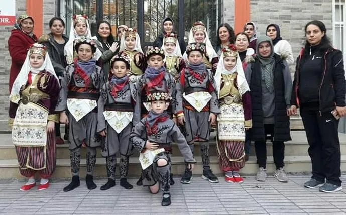 Akhisar’da Kültürle Dans Ediyoruz: Zeybekten Bale’ye Uzanan Bir Yolculuk